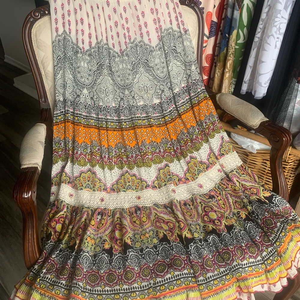 Boho Tiered Paisley Maxi Skirt - Multicolor (Orange, Pink, Black, Cream)